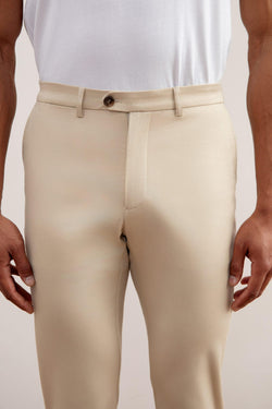 Stretch straight-fit chino