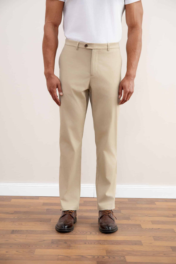 Stretch straight-fit chino